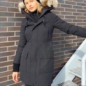 Aritzia Golden TNA Bancroft Goose Parka Jacket (with Hood, without Fur)